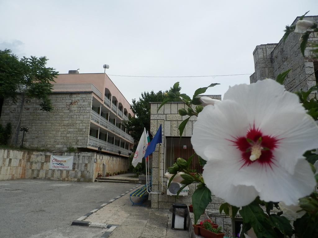 Olimpia Supersnab Hotel Балчик Екстериор снимка