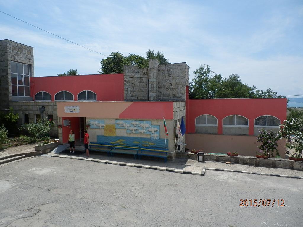 Olimpia Supersnab Hotel Балчик Екстериор снимка