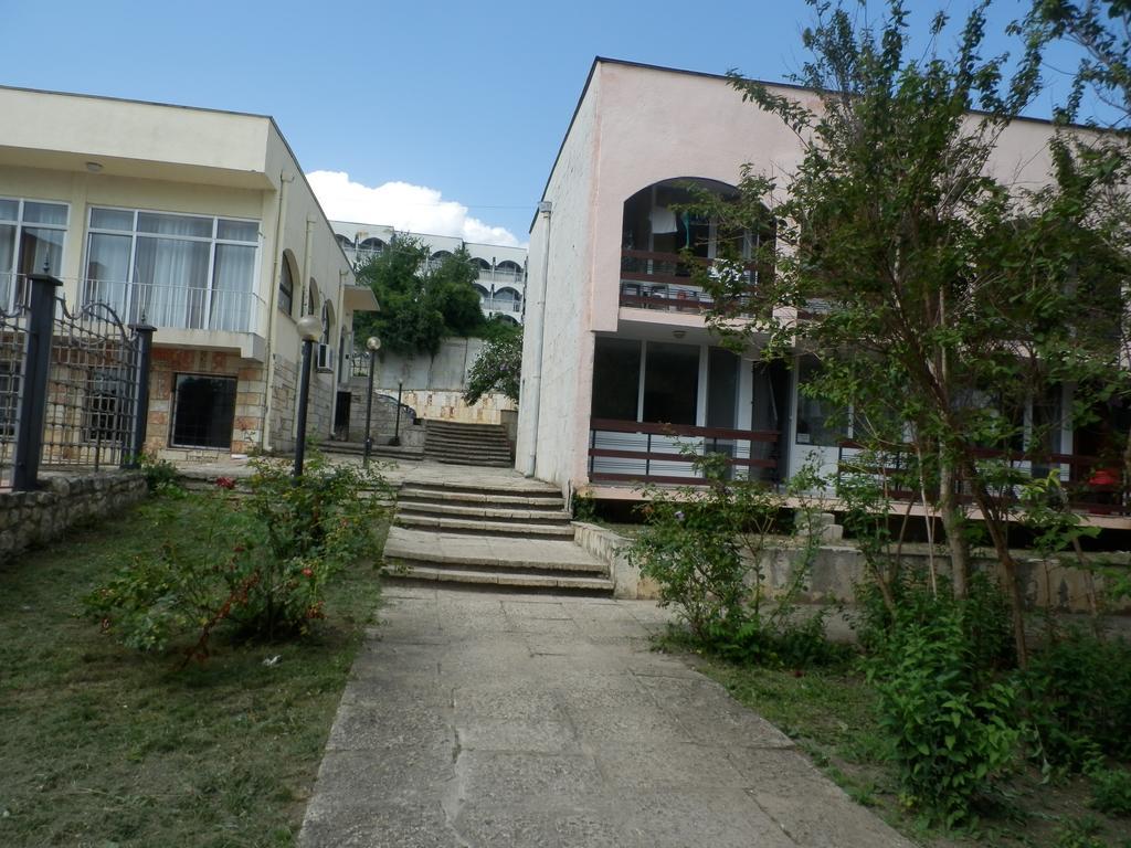 Olimpia Supersnab Hotel Балчик Екстериор снимка